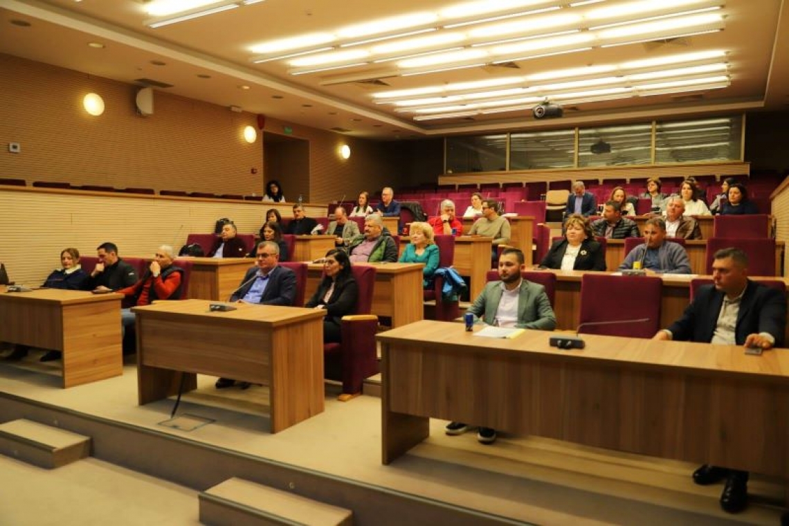 CJ Călărași | Prin aceste investiții, asigurăm condiții moderne de studiu, acces la tehnologie și resurse educaționale de calitate pentru elevii din întreg județul